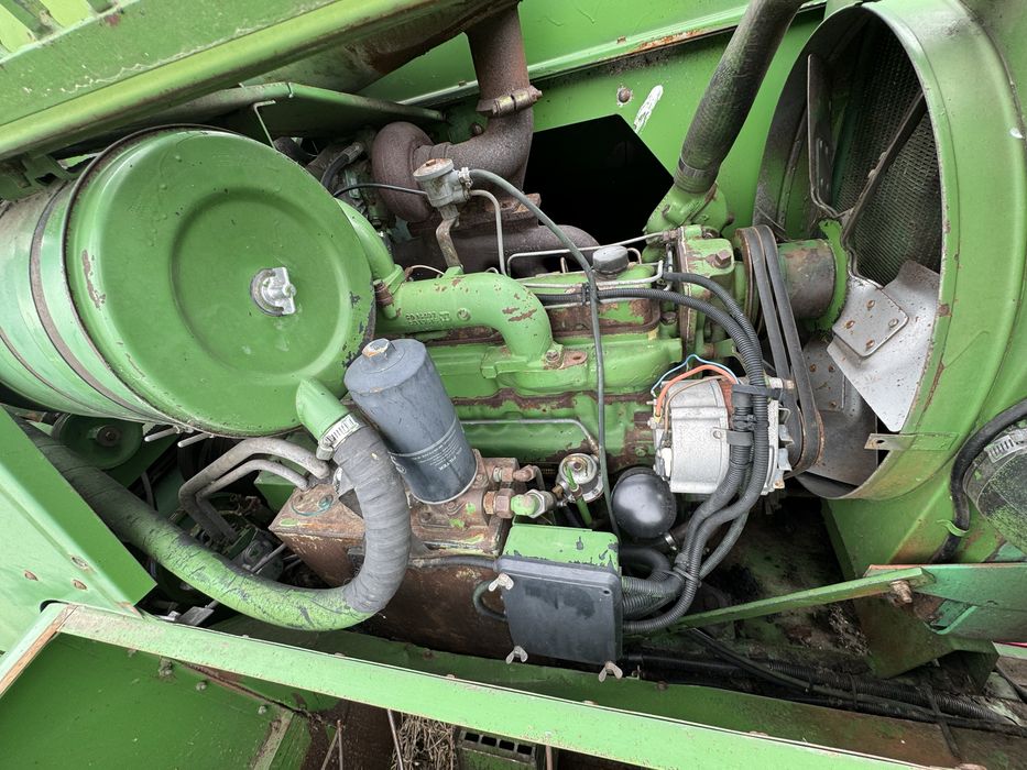 John Deere 1075
