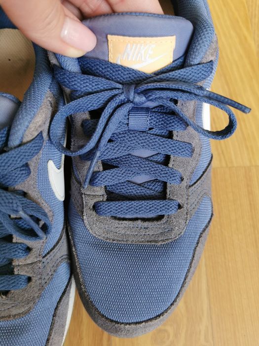 Niebieskie sneakersy damskie Nike 37,5