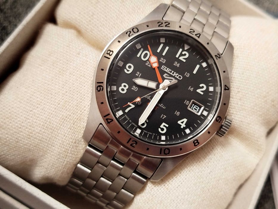 б.в. Seiko 5 SSK023 GMT Made in Japan механіка 4R34 наручний годинник