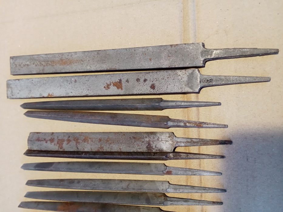 Напильник новий   .