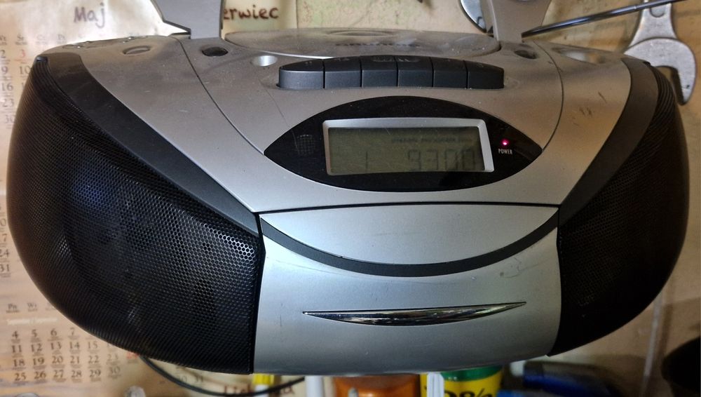 Radio, cd,kaseta.  Usb, sd, Boombox Grundig.