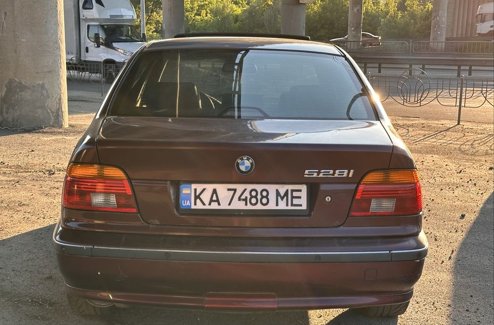 BMW 5-series e39 2.8 АКПП ГБО