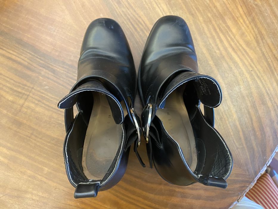 Botas senhora cano curto pretas com fivela n 39 Zara