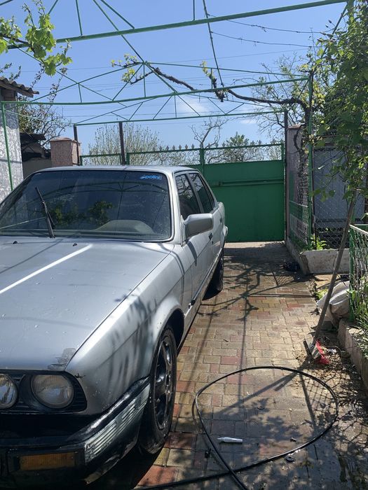 Продам или обменяю  бмв е30