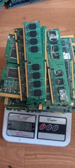 Планки пам'яті комп'ютера