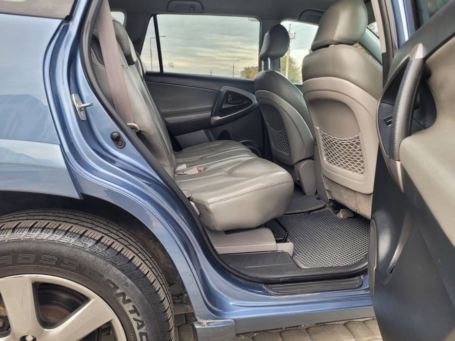 TOYOTA RAV 4 Avtomat 2.4 Long Avd
