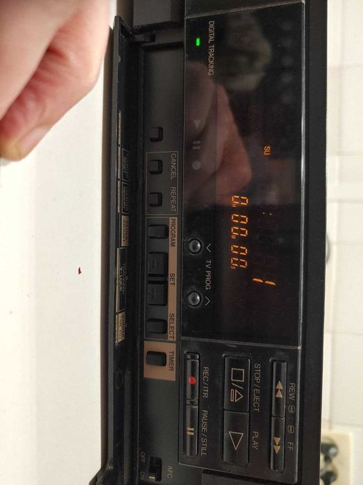 Відеомагнітофон JVC HR-D520EE,made in Japan