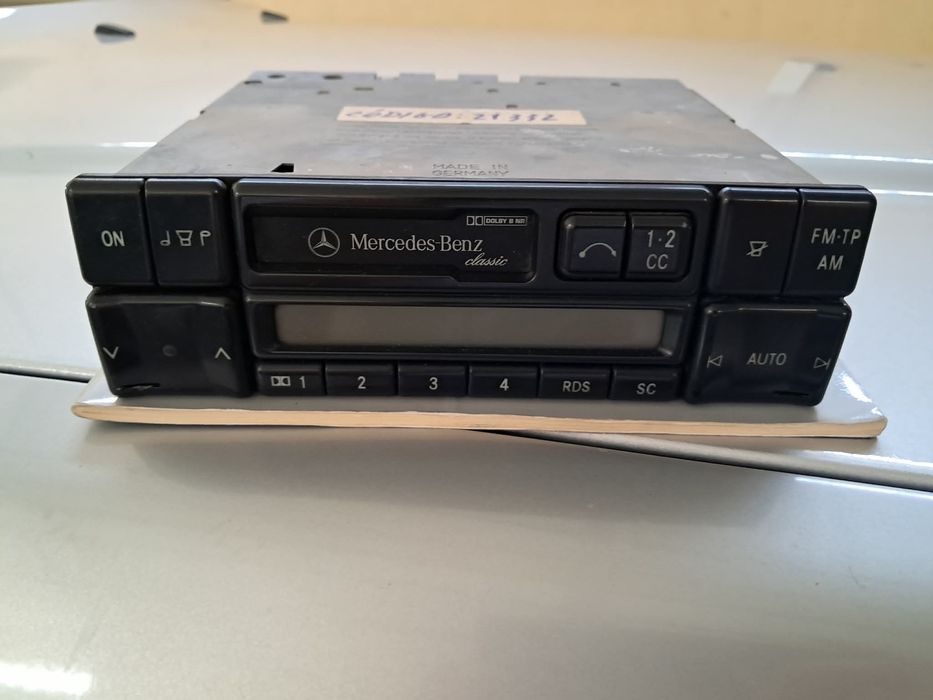 Rádio Clássico Mercedes + Pasta de Cassetes e MAIS