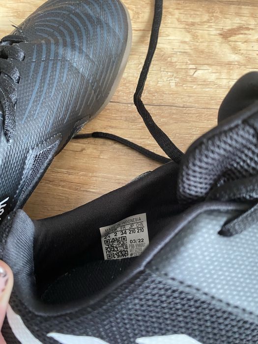 Adidas buty halowe Predator roz. 34