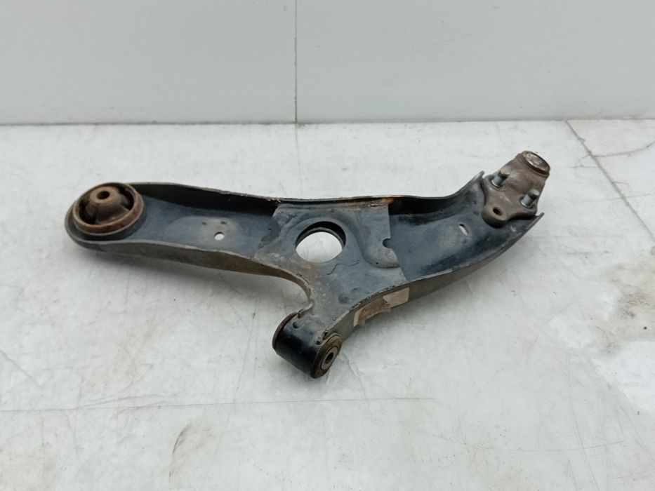 Braço de suspensão frente direito HYUNDAI i30 (GD)