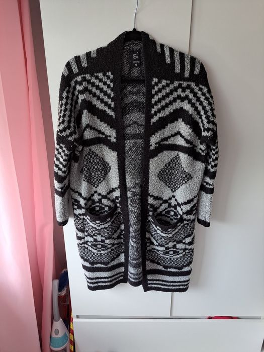 Ciepły damski sweter S
