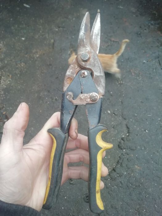 Ножиці по миталу