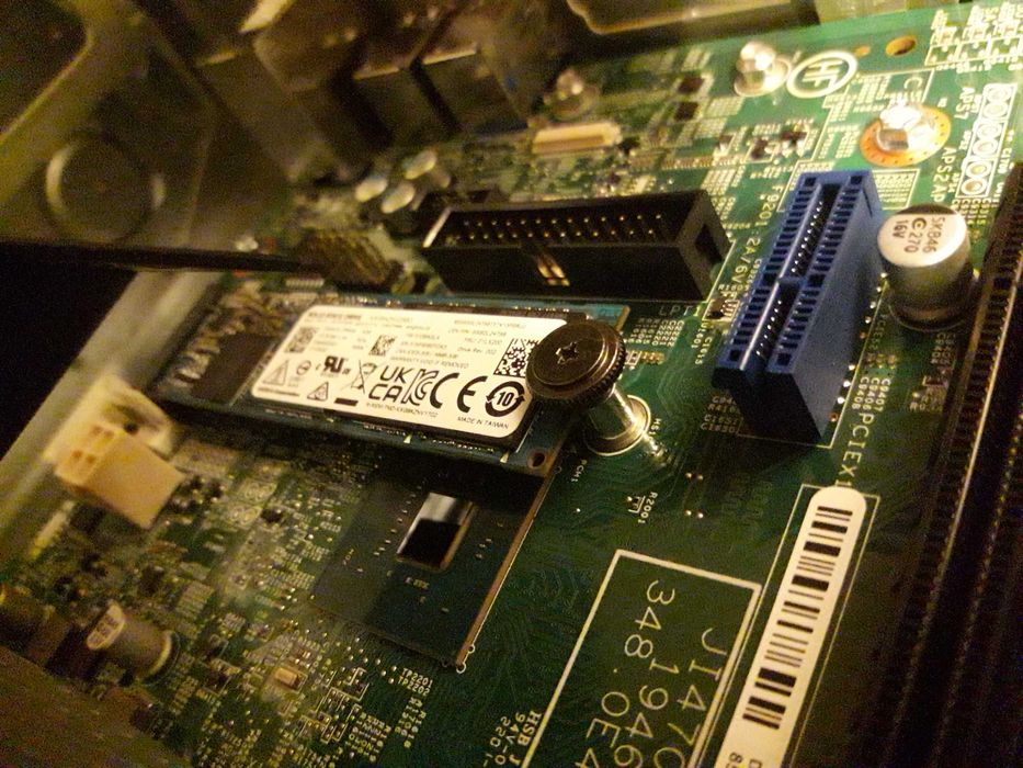 Fujitsu Intel 10gen. i5 10600 - 32GB RAM - czysty, zadbany, jak nowy