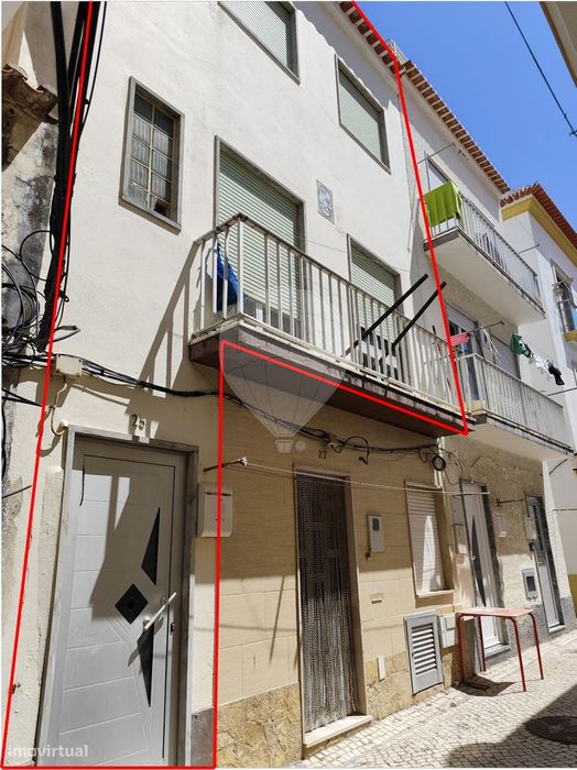 Apartamento T2 com Sotão situado no coração da Nazaré — Nazaré, Leiria