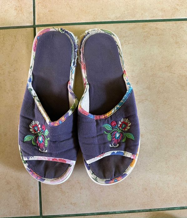 Bardzo używane kapcie