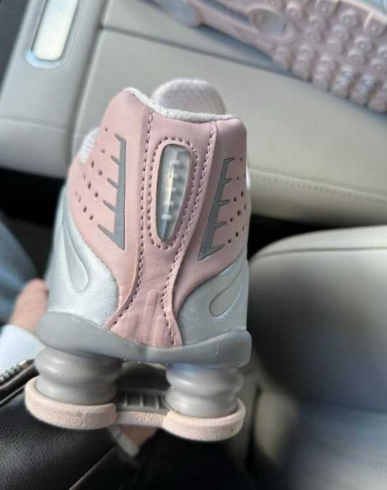 (БЕЗ ПЕРЕДОПЛАТИ) Nike Shox R4 Barely Rose Pink-Metallic Platinum найк шокс р4 ніжно-рожеві з платиновим