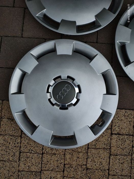 Kołpak 16 Audi 8P0 601.147 A