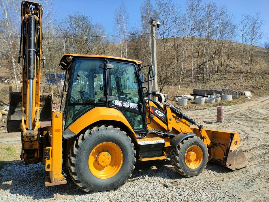 CAT 428(432)F2  2018г.в.