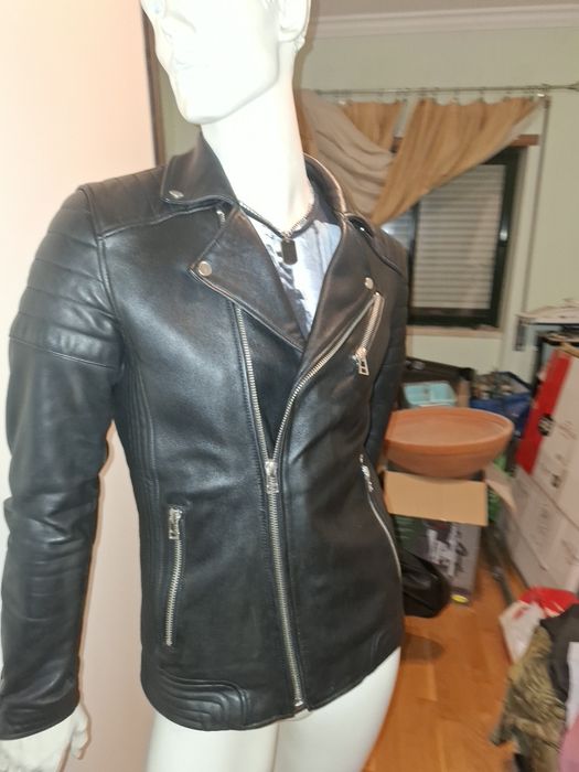 Blusão em pele estilo Baker ,tamanho M