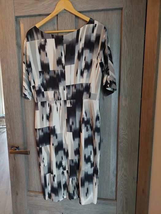 Sukienka Simple rozmiar 40
