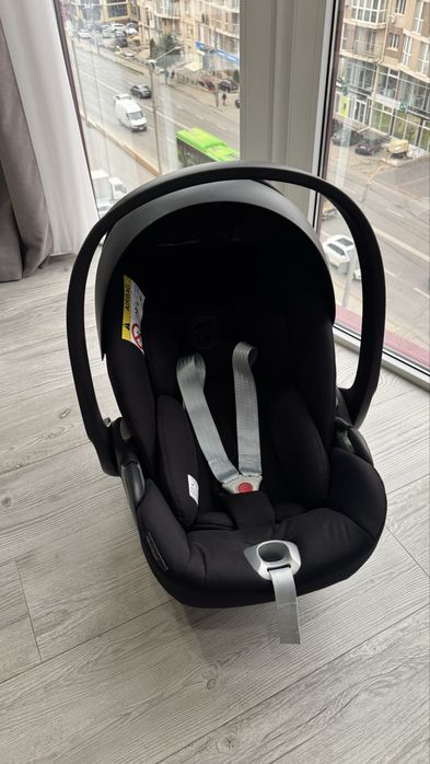 Авто Крісло Cybex cloud Z-size для немовлят,стан як новий.