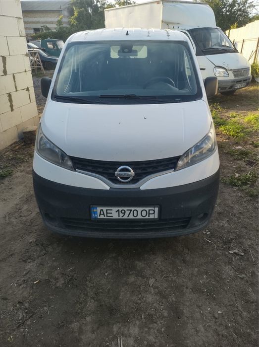 Nissan NV200 2015 • 1.5 Diesel • Без вложений