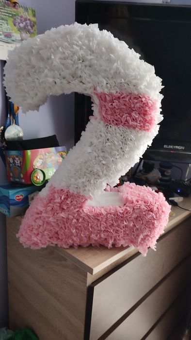 2 ручна робота,свічки на торт