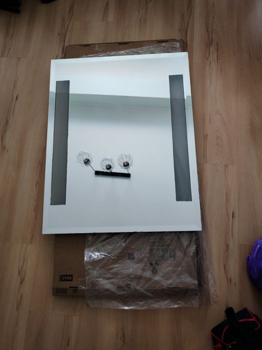 Lustro łazienkowe 75x60 cm