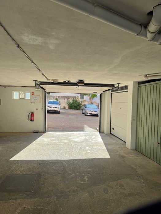 Garagem fechada (box)- Faro