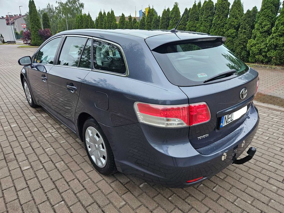 **Toyota Avensis III 2.0D 2009r - Super stan**