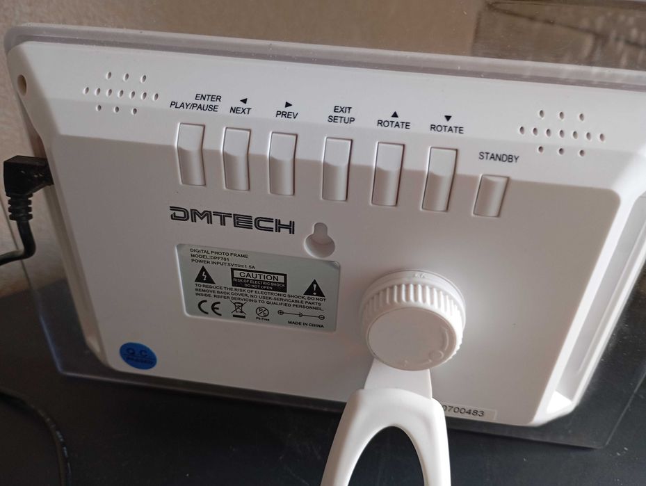 Продам фоторамку DMTECH цифровую