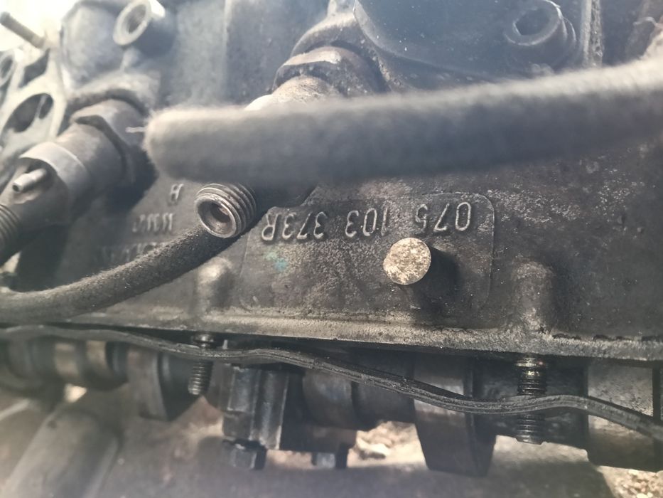 VW LT 2.4 diesel głowica,wałek ,wtryski