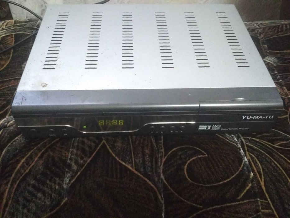 Спутниковый тюнер YUMATU, клон Globo.