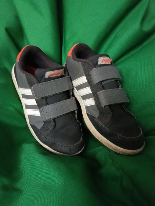 Кеди Adidas 33 розмір, 21,5 см