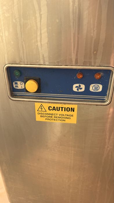 Maquina lavar louça Silanos industrial !! Nao sei se funciona!