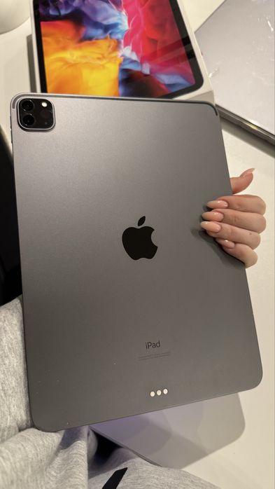 iPad Pro 11 (2020) | 256GB | + Apple Pencil, коробка + чек