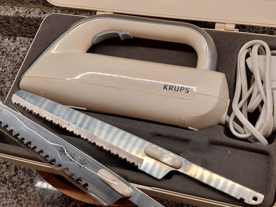 Faca eléctrica Marca Krups - sem uso
