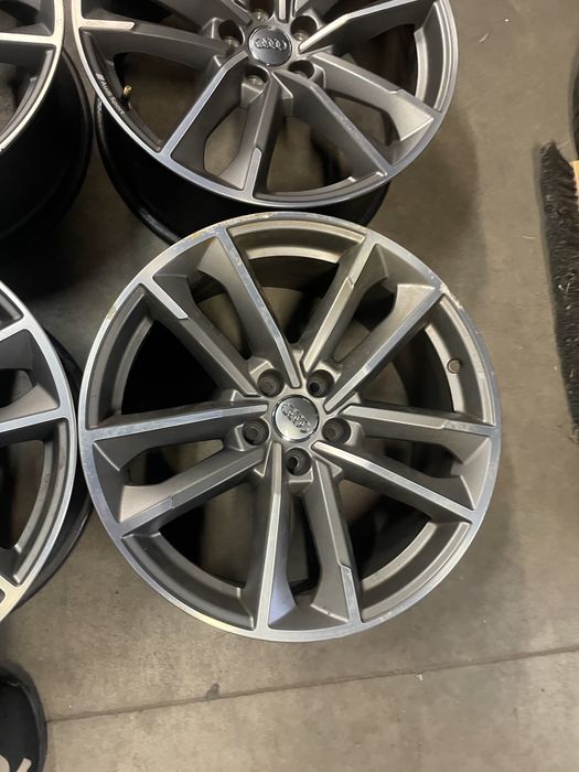 Felgi Audi Sport 19 cali q3 q2 oryginalne piekne