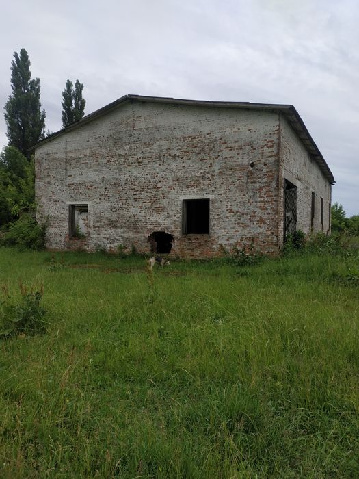 Складське приміщення . Земельна ділянка
