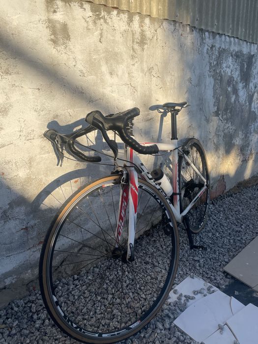 Bicicleta de estrada coluer