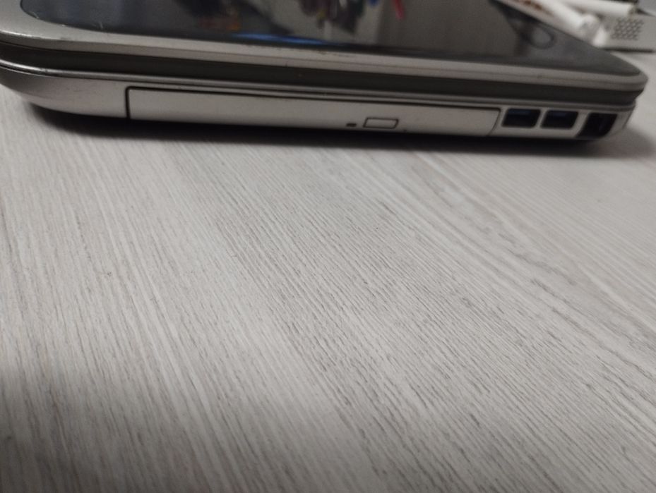 Dell Inspiron 5520 i3 8/120gb