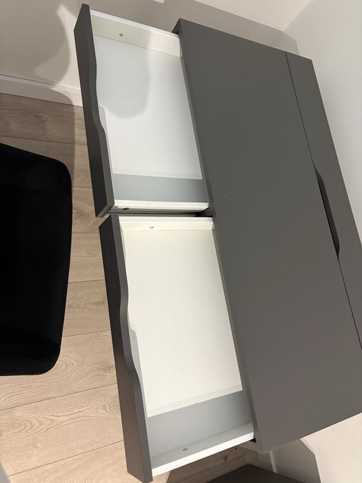 Szare Biurko IKEA Alex