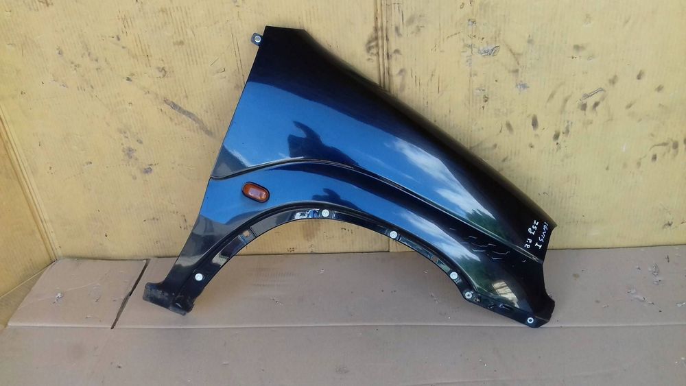 błotnik prawy przód przedni suzuki ignis i 00-06 z5j