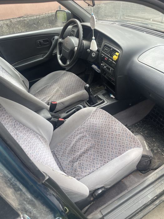Nissan primera p10