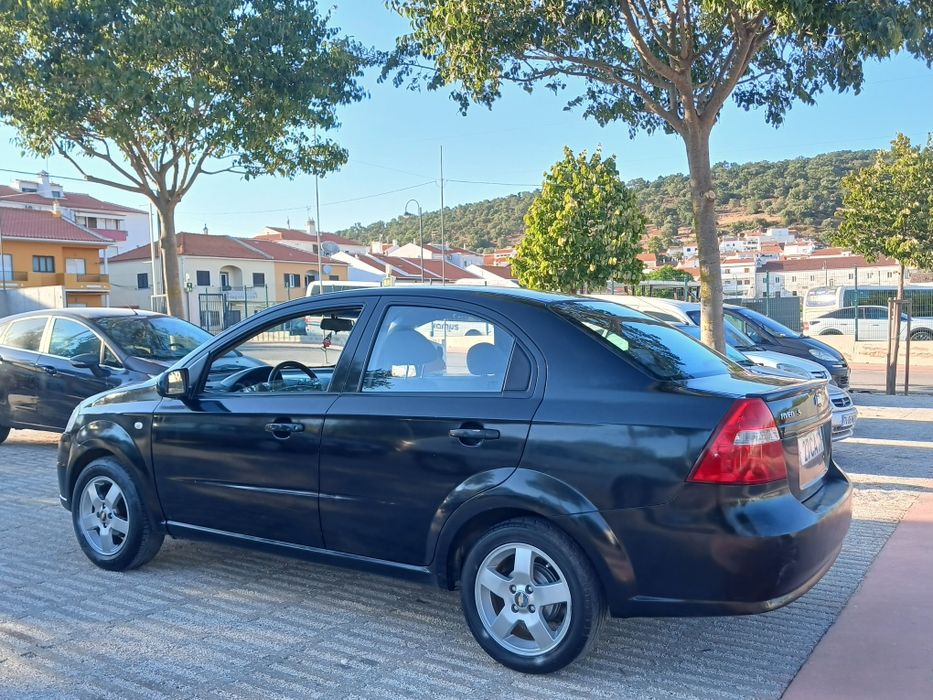 Oportunidade chevrolet Aveo 1.2 gasolina