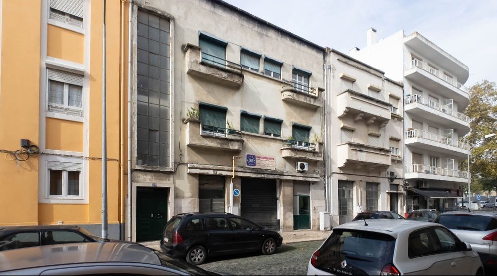 Oficina no Alto de S. João (Lisboa)