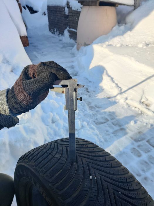 Зимові шини Michelin Alpin 5 205/55R16