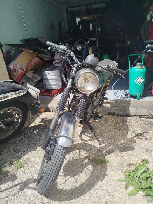 Motorizada fundador com documentos
