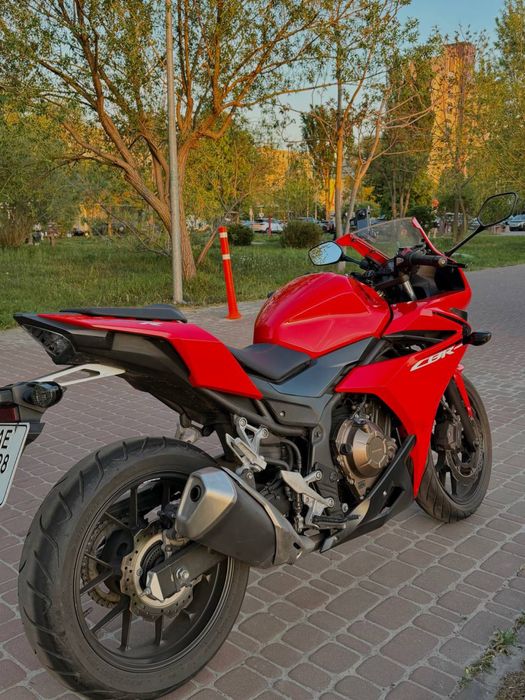 Honda cbr 400 r 2016