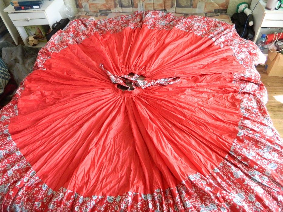 Концертное платье (платье для выступления)